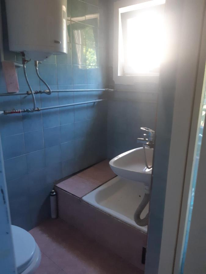 Apartman Novi Sad - Apartment Novi Sad Sremska Kamenica Exteriör bild